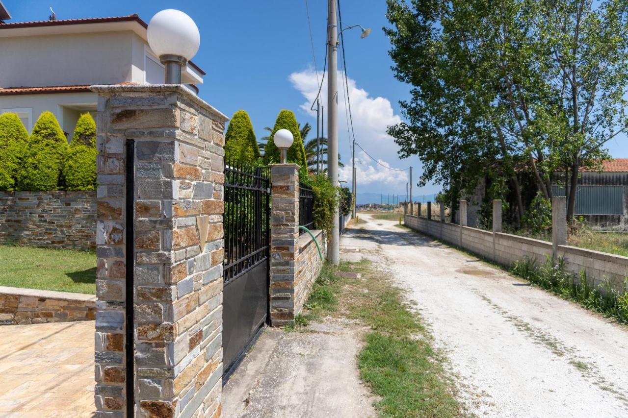 Starfish Villa Nea Iraklitsa Bagian luar foto